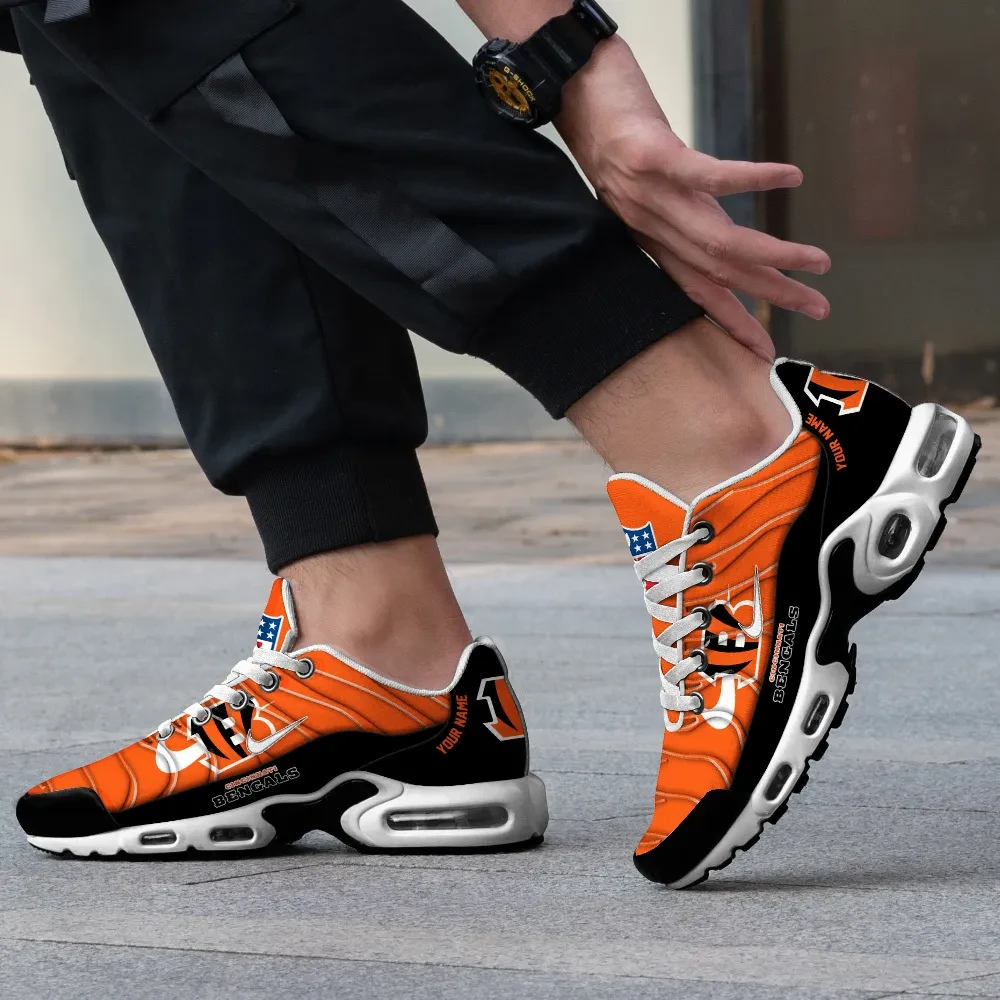 Cincinnati Bengals Personalized Name Team Mix Colors V4 TN Air Max Shoes Air Cushion Sneakers