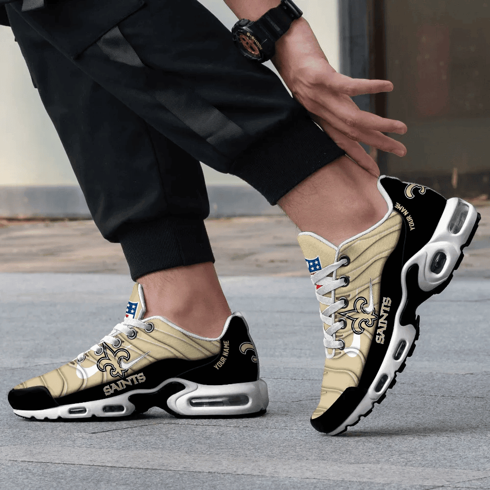 New Orleans Saints Personalized Name Team Mix Colors V4 TN Air Max Shoes Air Cushion Sneakers